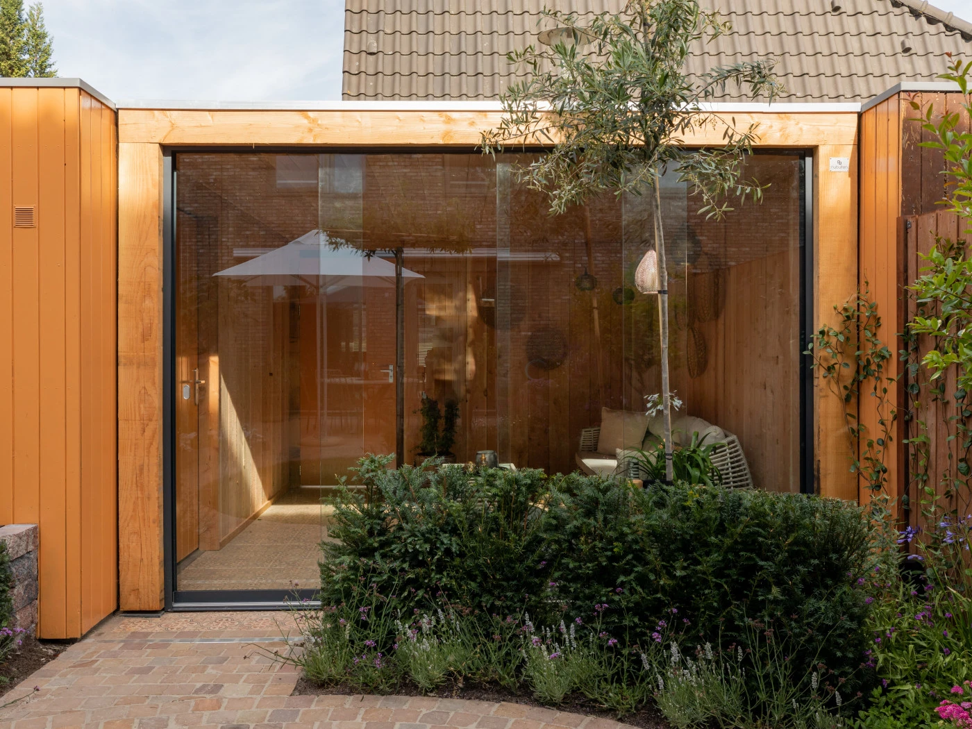 Douglas overkapping, 400 x 400, met achterwand, Westwood Modern Basic zwart - Afbeelding 3
